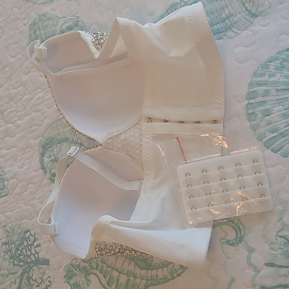 Sparkling Rhinestone Bralette - Picture 3 of 5